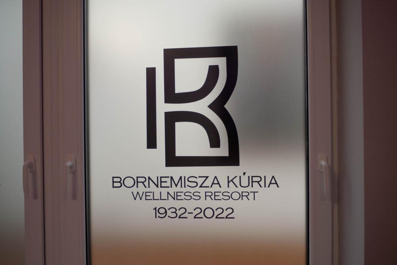 Bornemisza Kuria Wellness Resort Tiszabecs Exteriör bild