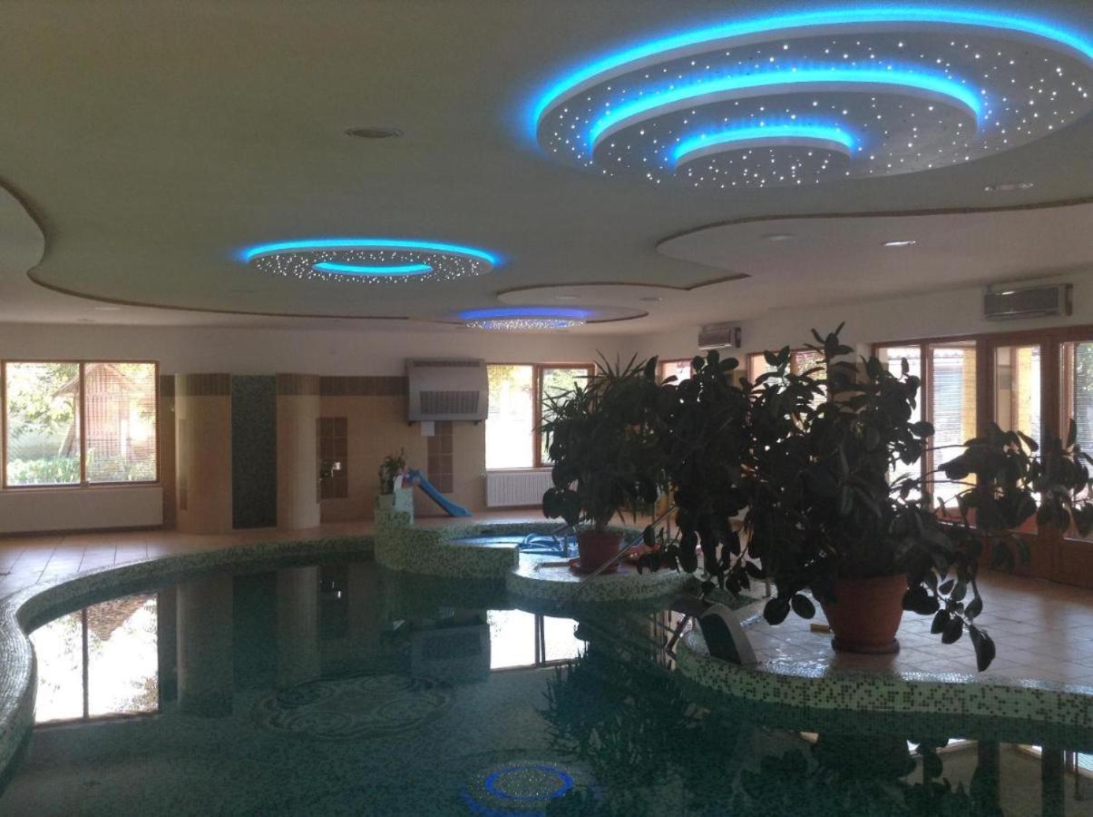 Bornemisza Kuria Wellness Resort Tiszabecs Exteriör bild